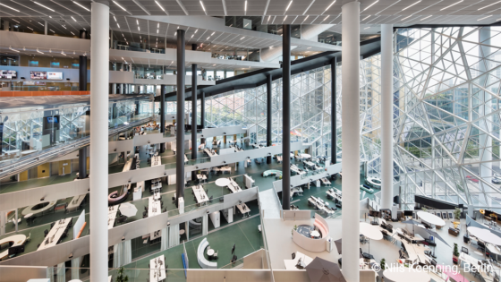 Forbo Axel Springer Campus Berlin Werner Huthmacher Allura Sonderfarbe2_Startbild