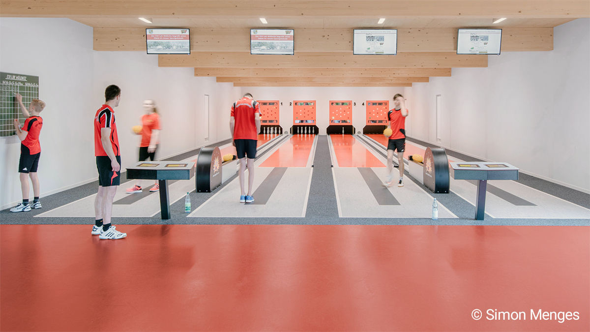 Forbo Kegelbahn Wuelknitz Simon Menges5_Startbild